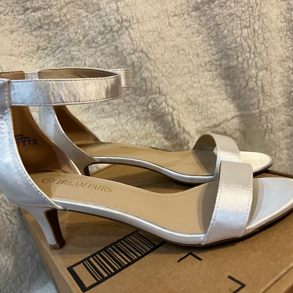 Dream Pairs Satin Ankle Strap Heels - White